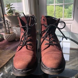 100% AUTHENTIC Dr. Martens heeled ankle boots!